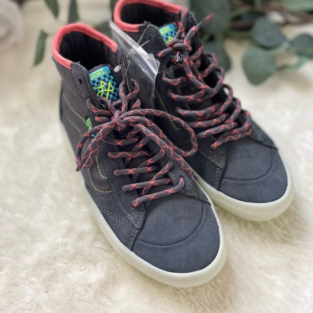 Vans The Lizzie Translucent Gray Multi Unisex Men’s 5.0 Women’s 6.5/Extra Lace